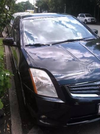 Sentra en perfectas condiciones -11