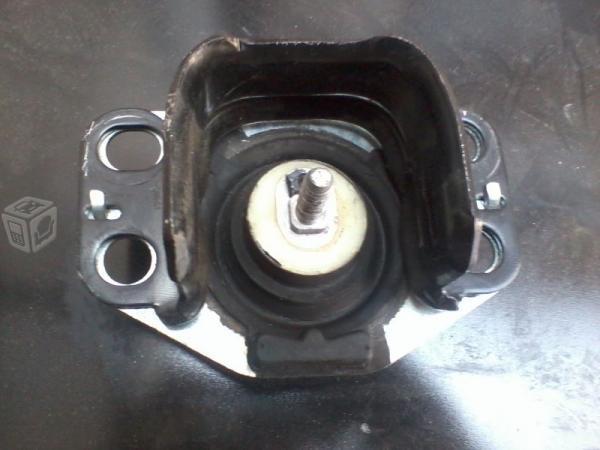 Soporte motor clio platina kangoo