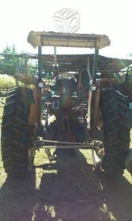 Tractor ford 6600