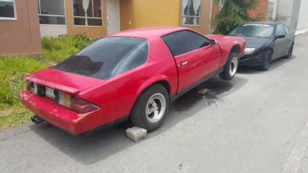 Camaro para restaurar -84