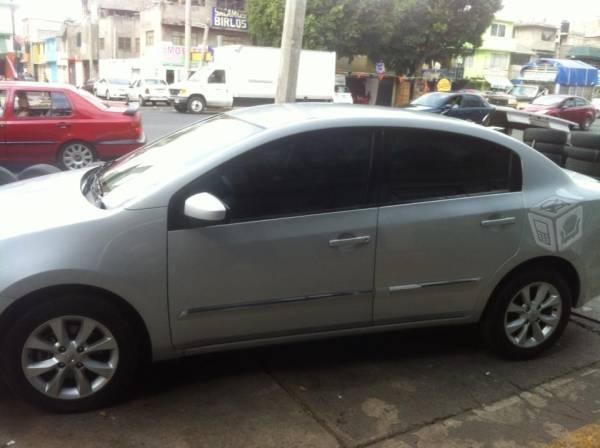 Sentra excelentes condiciones -12