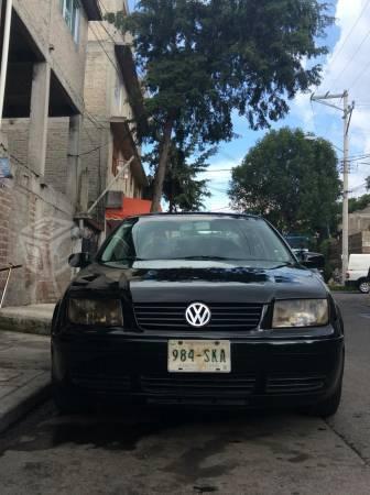 Jetta en excelentes condiciones -03