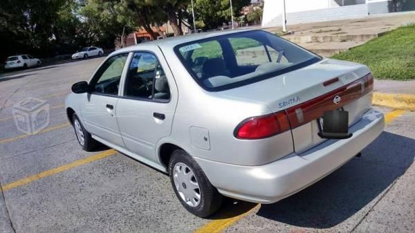 Sentra impecable -98