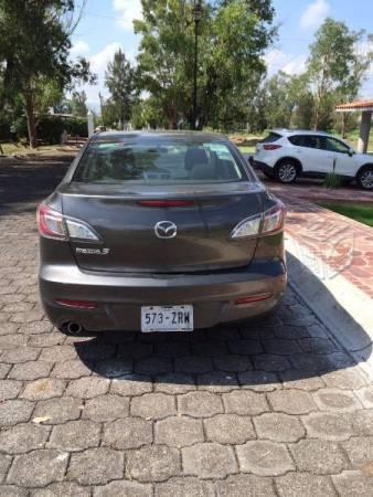 Mazda 3 Sedán Touring -12