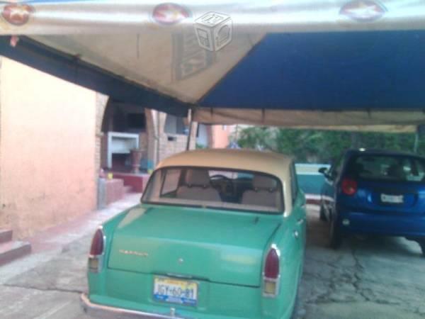 Se vende datsun -64