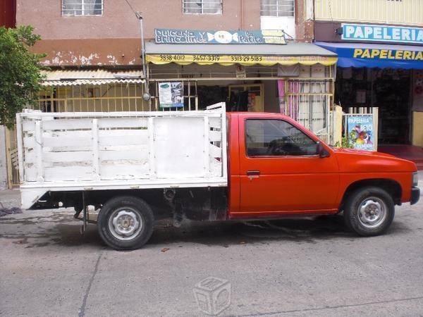  Camioneta Nissan Estaquitas Jalisco