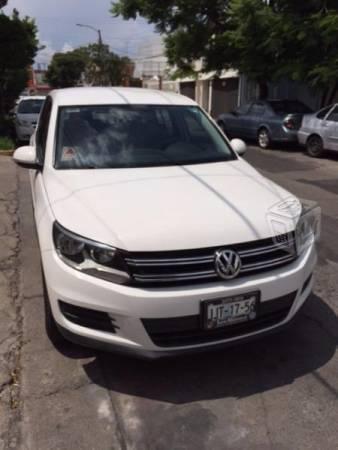 Tiguan blanca flamante un solo dueño sin detalles -12