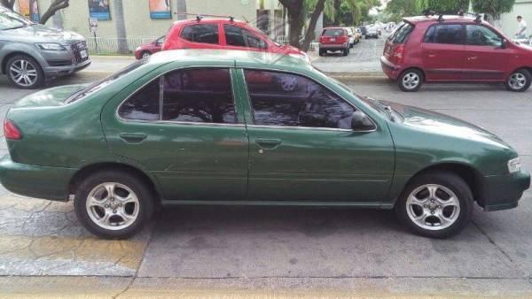 Sentra Factura Original Unico Dueño Todo Funciona -98