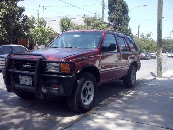 Isuzu rodeo estandar 4x4 -95