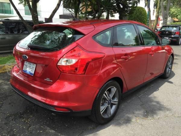 Ford Focus HB Equipado Único Dueño Nuevo -12