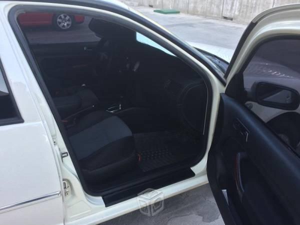 Jetta A4 Equipado - Negociable -05