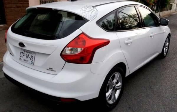 Ford focus se hatchback automatico electrico -13