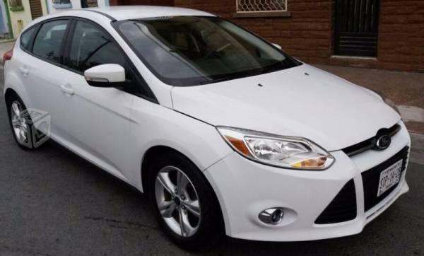 Ford focus se hatchback automatico electrico -13