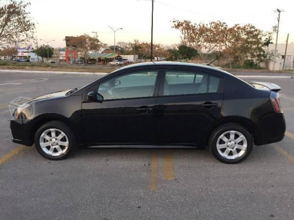 Nissan Sentra Sport Road Std Impecable -12