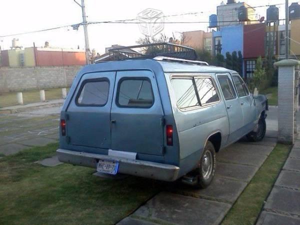 Dodge van excelente -86