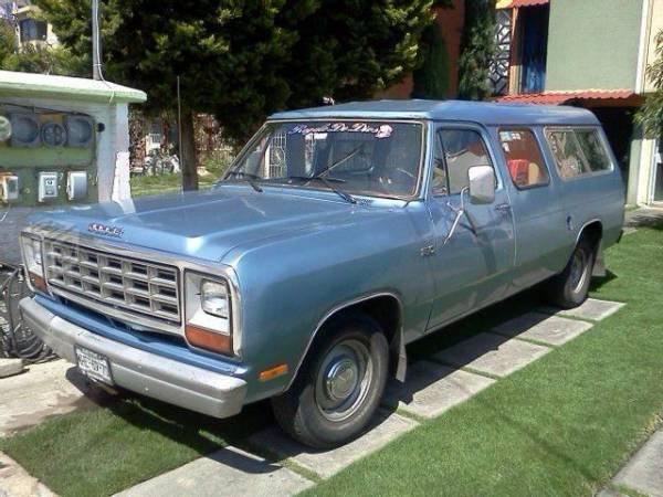 Dodge van excelente -86