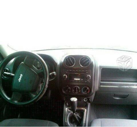 Jeep Patriot Sport -09