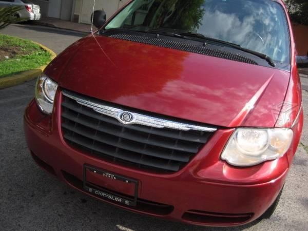 Chrysler town country -07