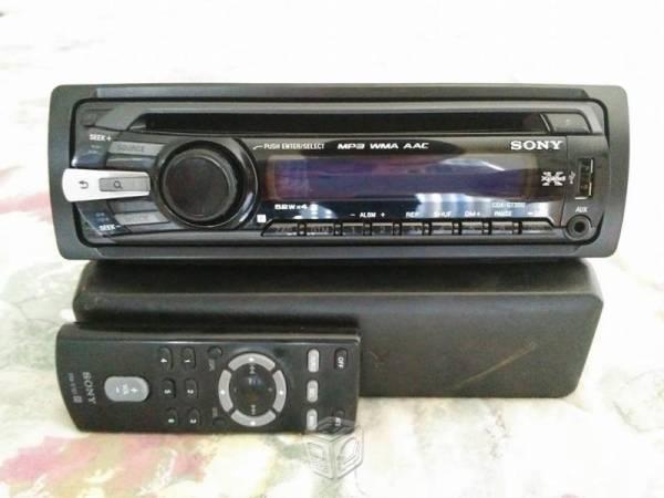 Estereo sony usb auxiliar seminuevo control remoto