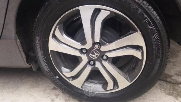 2 LLantas bridgestone 205/55R16