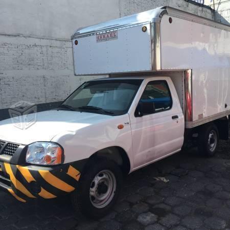 Seminuevo Nissan caja seca -11