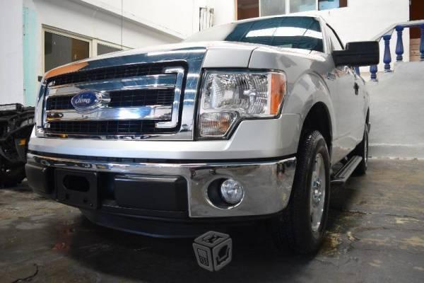 Ford Lobo XLT Reg Cab -13