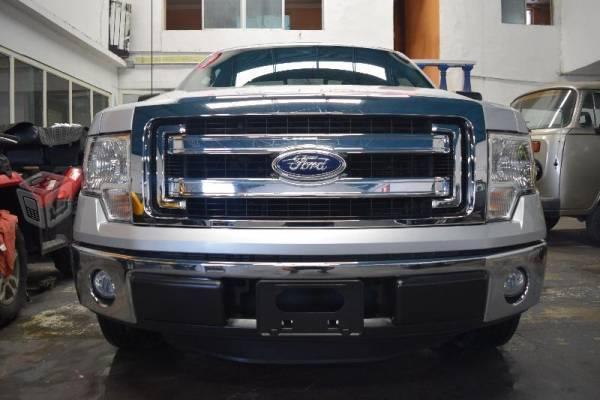 Ford Lobo XLT Reg Cab -13