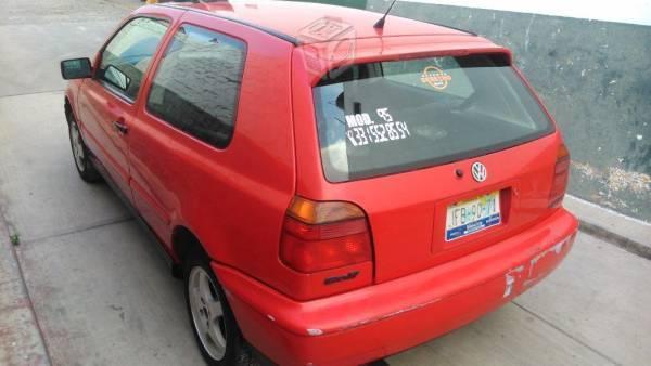 La golf gti roja estándar mod -95