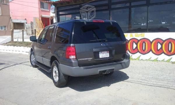 Ford Expedition XLT -04