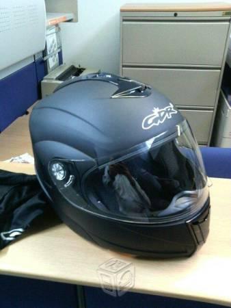 Vendo casco ( marca gdr )