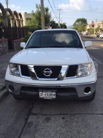 Nissan Frontier SE 4x2 Crew Cab Automático -08