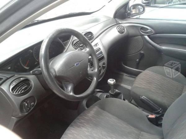 Hermoso Ford Focus -05