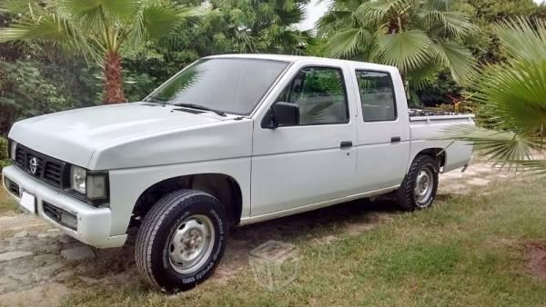 Nissan doble cabina tipica -07