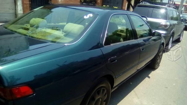Camry impecable -97