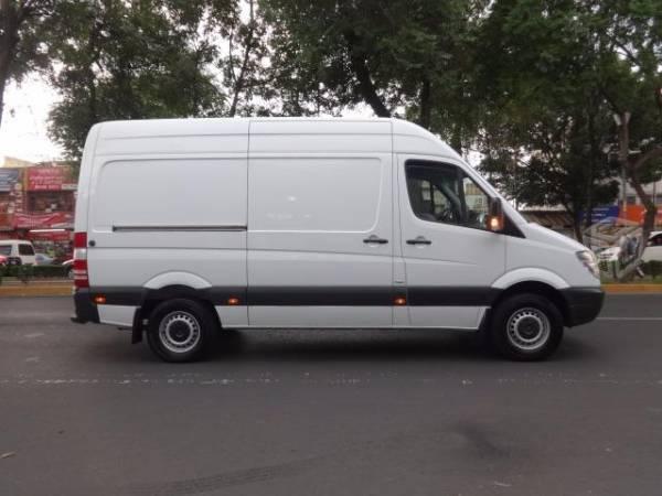 Mercedes Benz Sprinter 3p Cargo Van 316 NGT -13