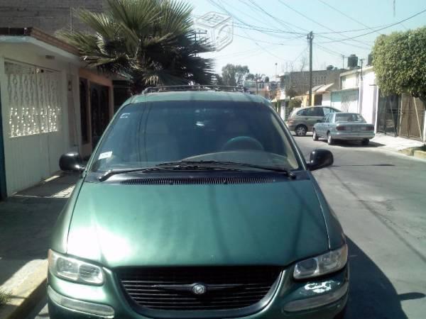Chrysler Town & Country -98