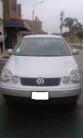 Volkswagen polo sedan -05