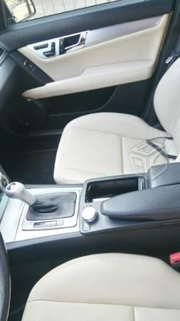 Mercedes-Benz c300 -10