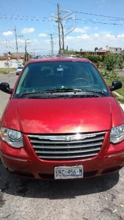 Chrysler Town & Country -06