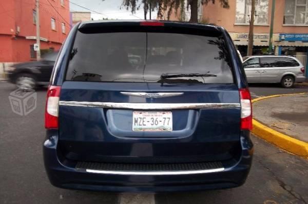 Town country nacional impecable todo pagado -12