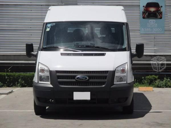 Ford Trainer pasajeros -12