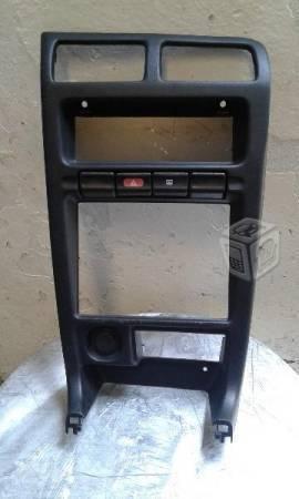 Panel central para tsuru