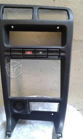 Panel central para tsuru