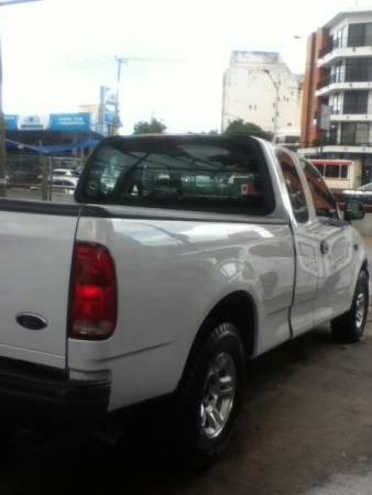 Ford f150 6 cilindros heritage edition cabina 1/2 -04