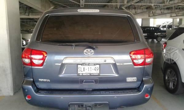 Toyota Sequoia Limited -09