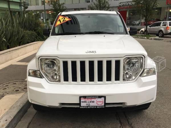 Jeep Liberty -12