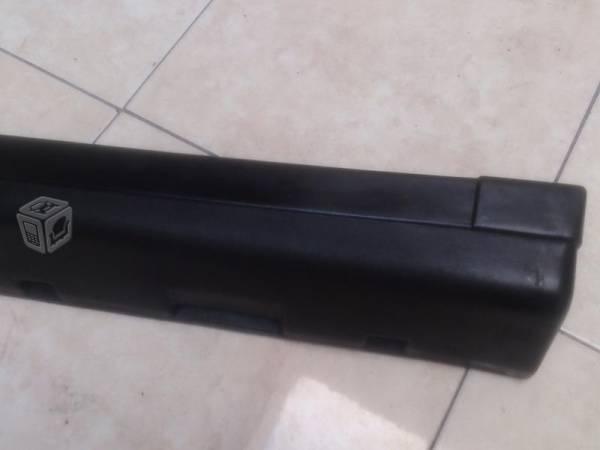 Estribos laterales de plastico golf jetta a3