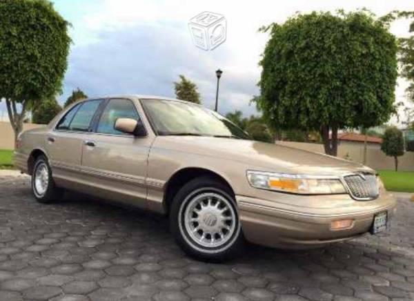 Ford Grand Marquis UNICO solo 68 mil Kms -97