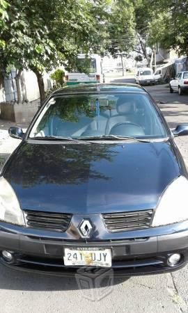 Renault Clio -06