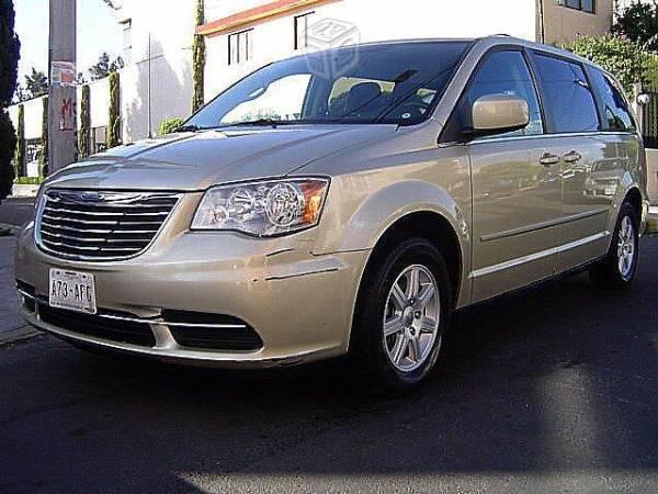 Chrysler Town & Country 5p aut LX -11